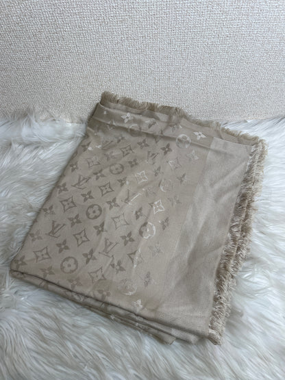 Louis Vuitton Beige Scarves A-16891