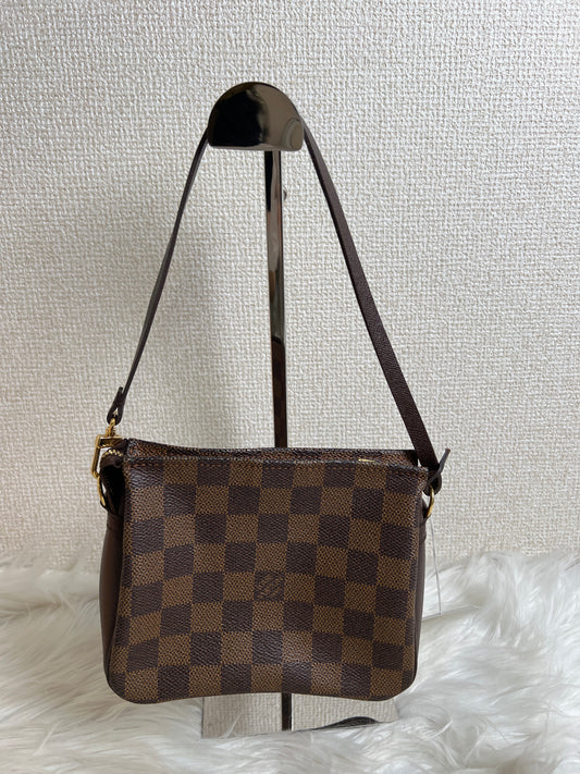 Louis Vuitton Brown Pouches A-16907