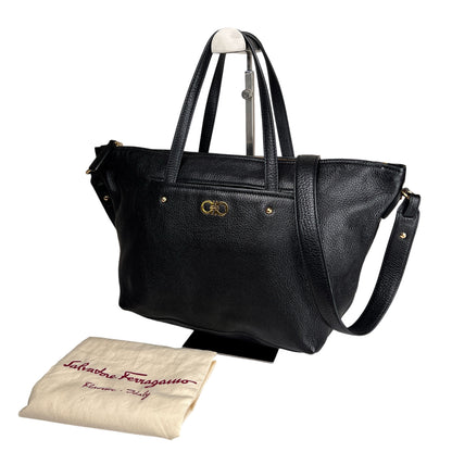 Ferragamo Black Shoulder Bags A-16913