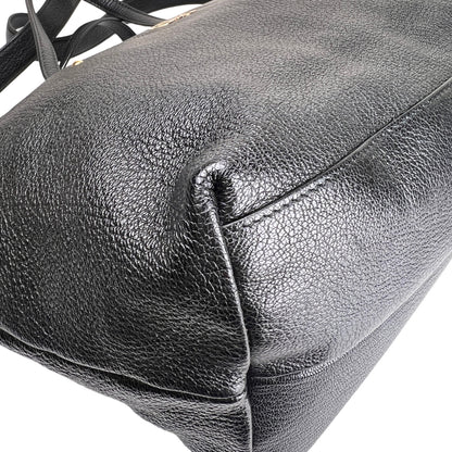 Ferragamo Black Shoulder Bags A-16913