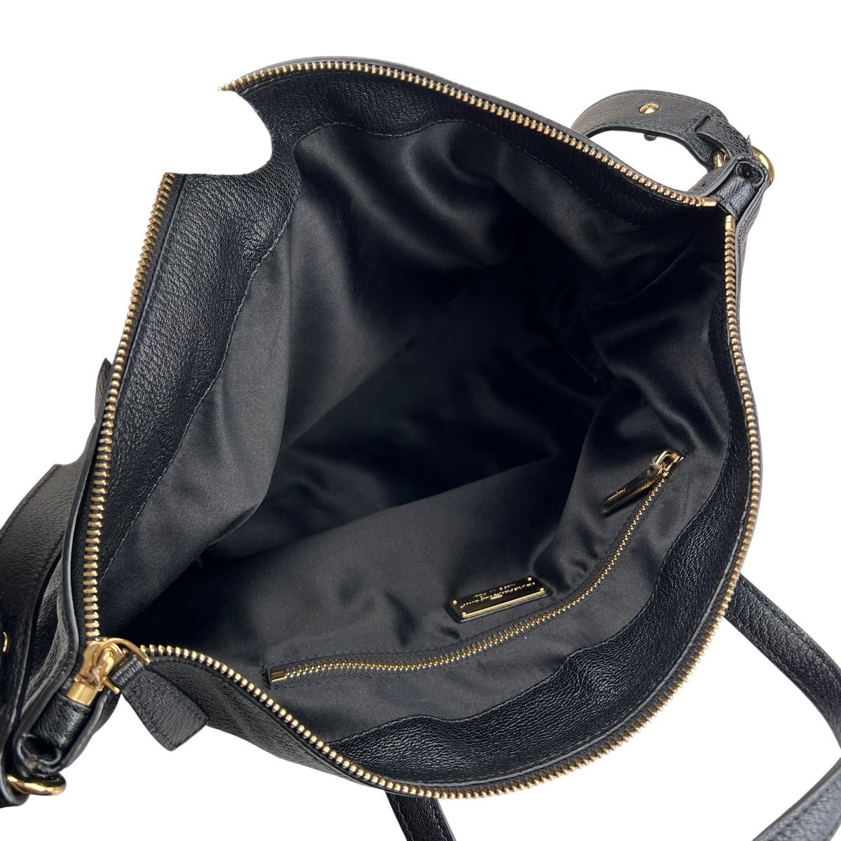 Ferragamo Black Shoulder Bags A-16913