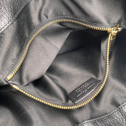 Ferragamo Black Shoulder Bags A-16913