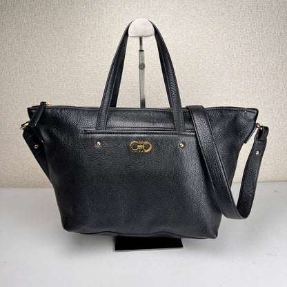 Ferragamo Black Shoulder Bags A-16913