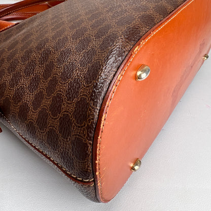 Celine Brown Shoulder Bags A-16916