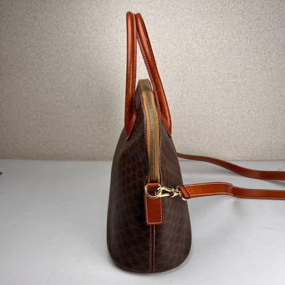 Celine Brown Shoulder Bags A-16916