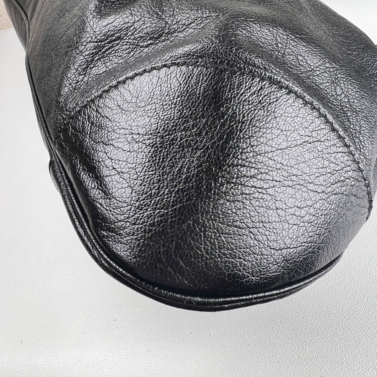 Ferragamo Black Handle Bags A-16918
