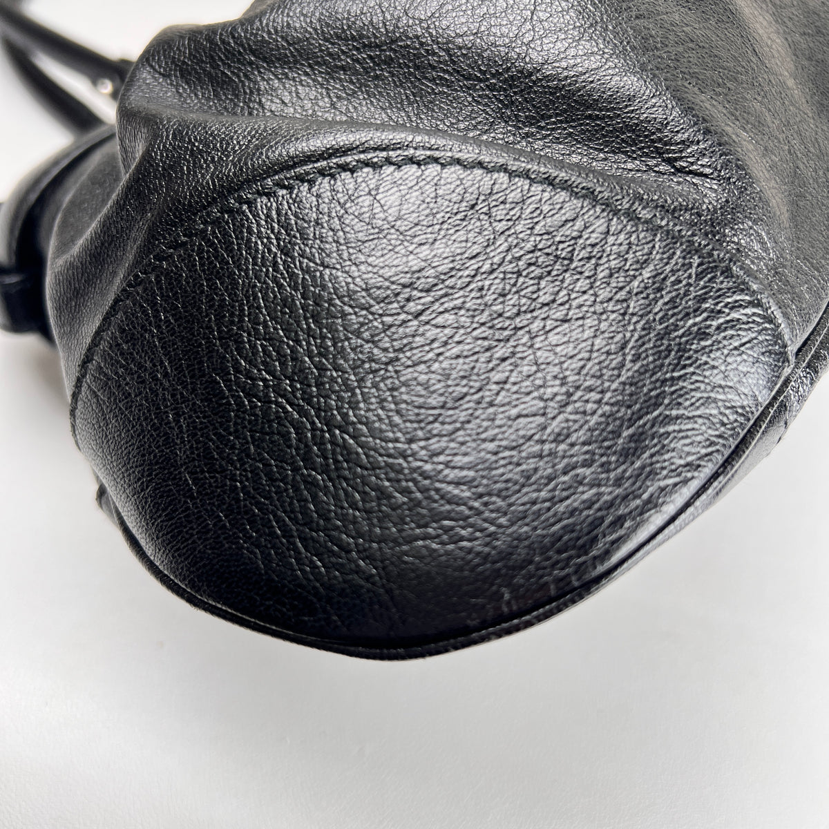 Ferragamo Black Handle Bags A-16918