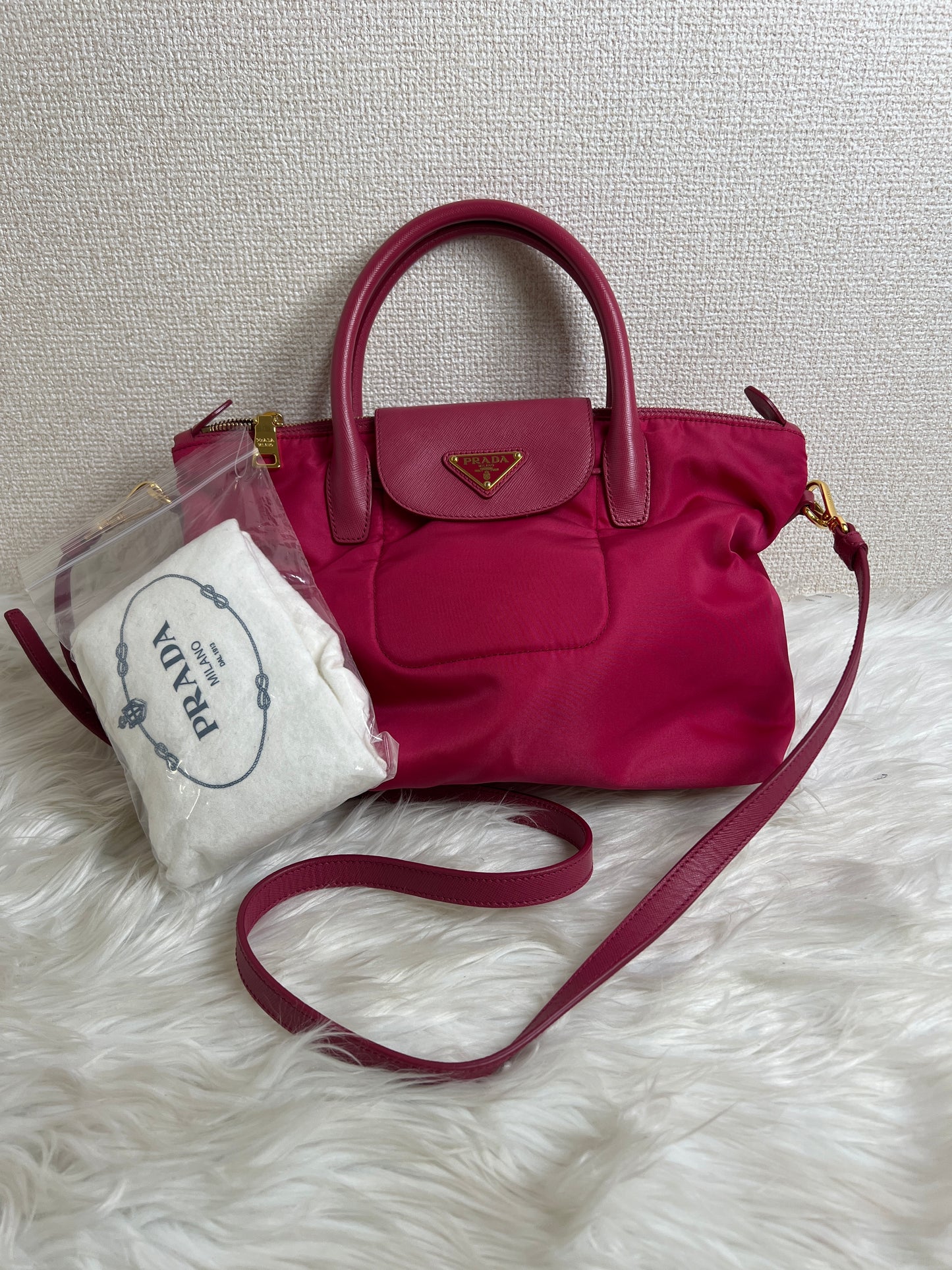Prada Pink Shoulder Bags A-16928