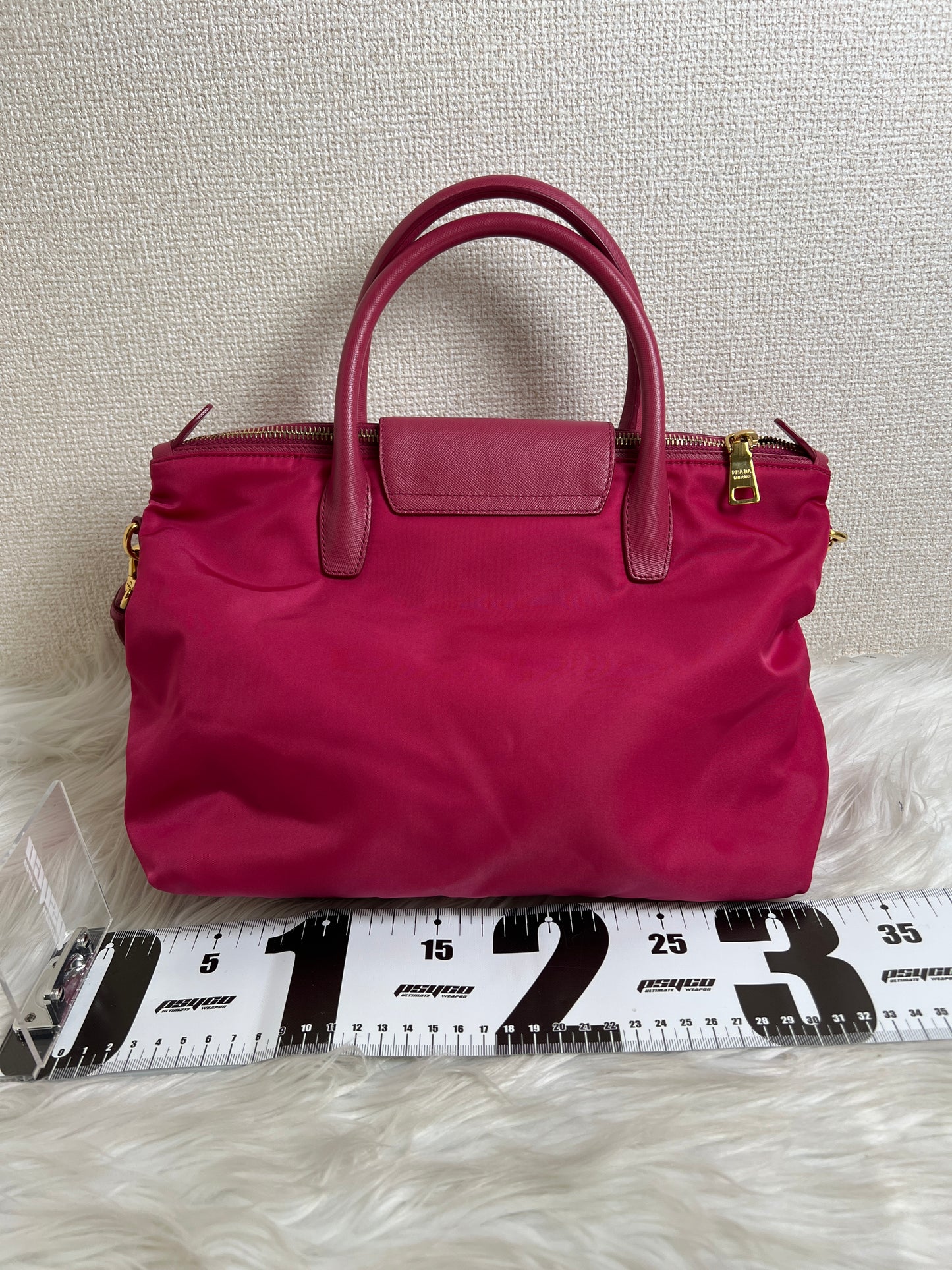 Prada Pink Shoulder Bags A-16928