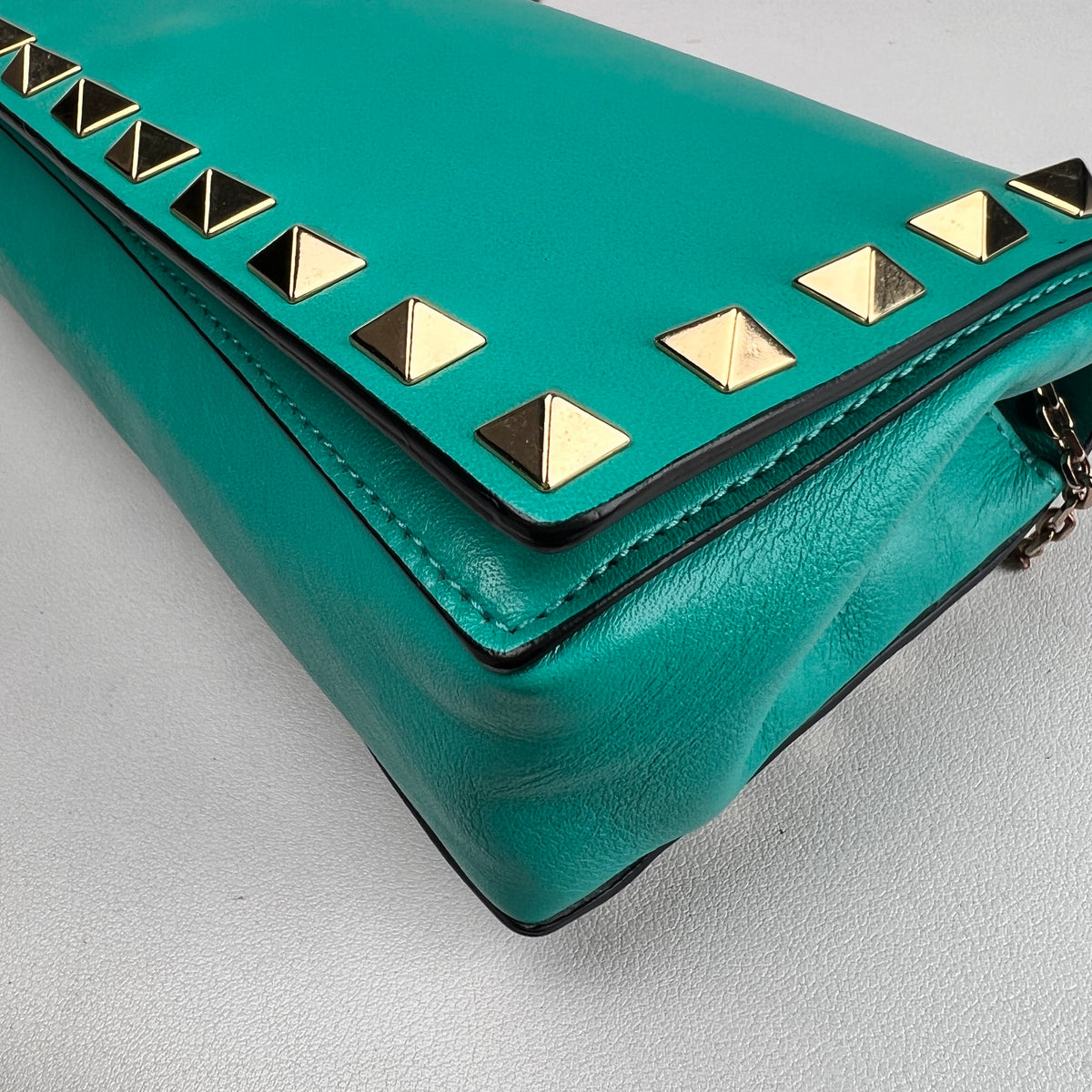 Valentino Green Shoulder Bags A-16931