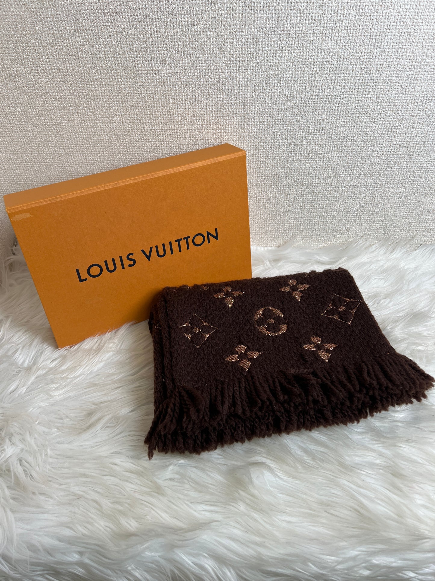 Louis Vuitton Brown Scarves A-16959