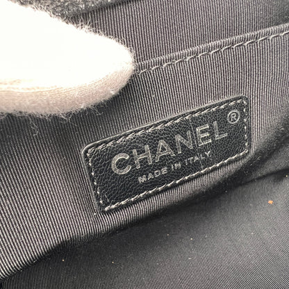 Chanel Black Shoulder Bags A-16965