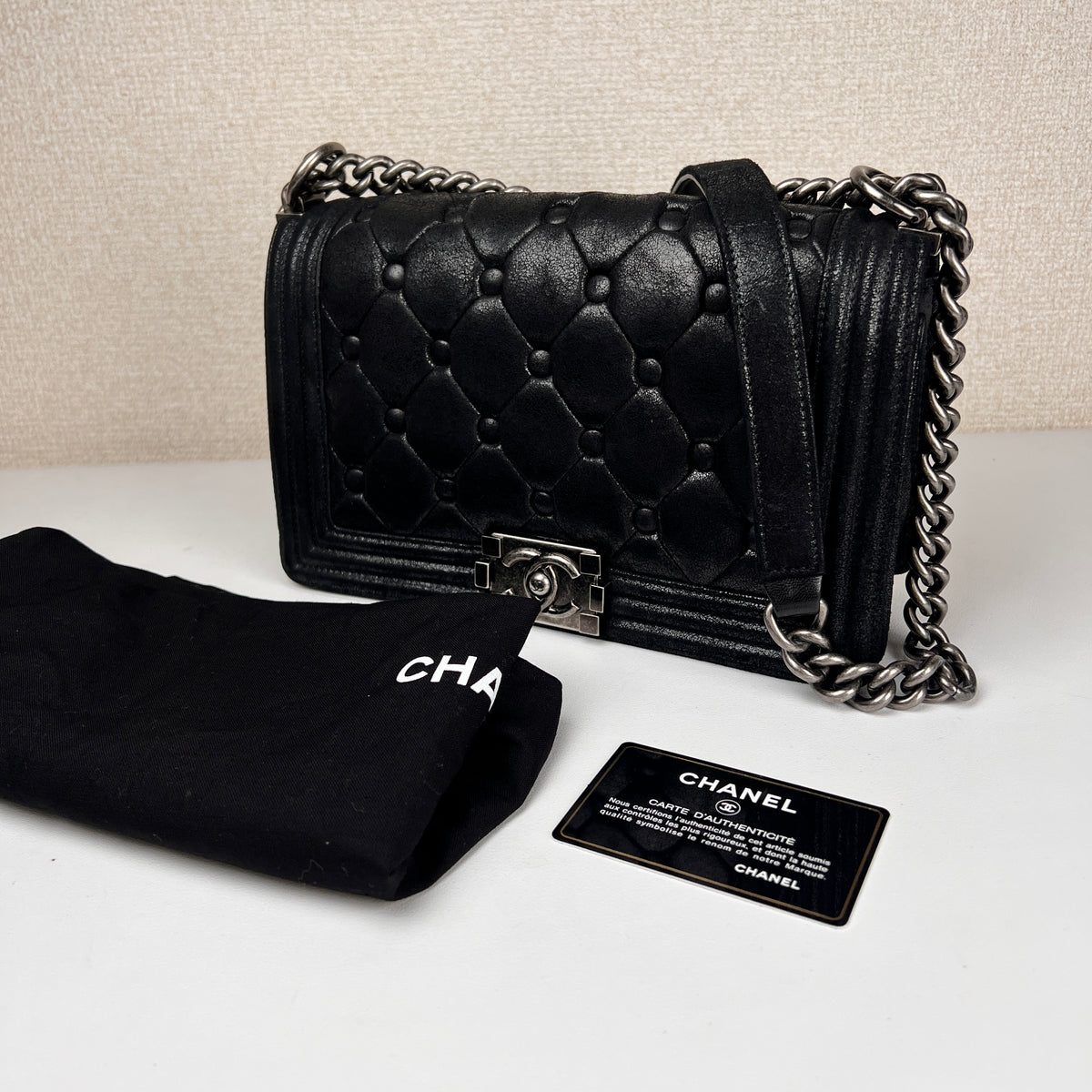Chanel Black Shoulder Bags A-16965