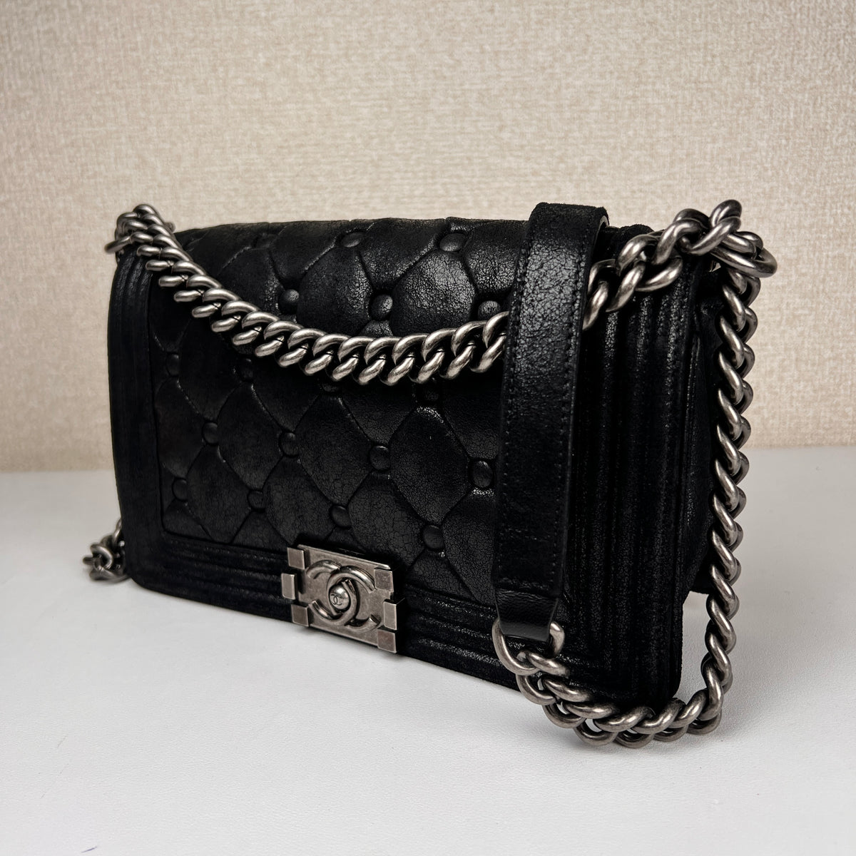 Chanel Black Shoulder Bags A-16965