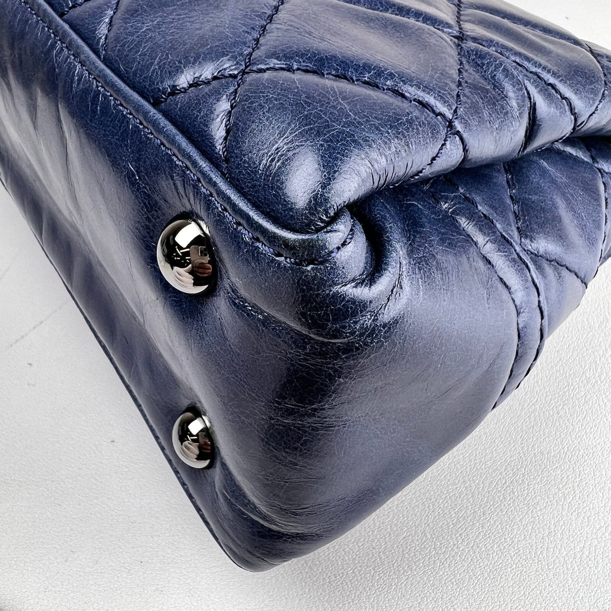 Chanel Navy Shoulder Bags A-16968