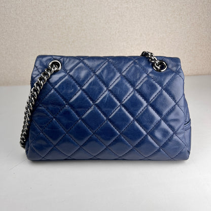 Chanel Navy Shoulder Bags A-16968
