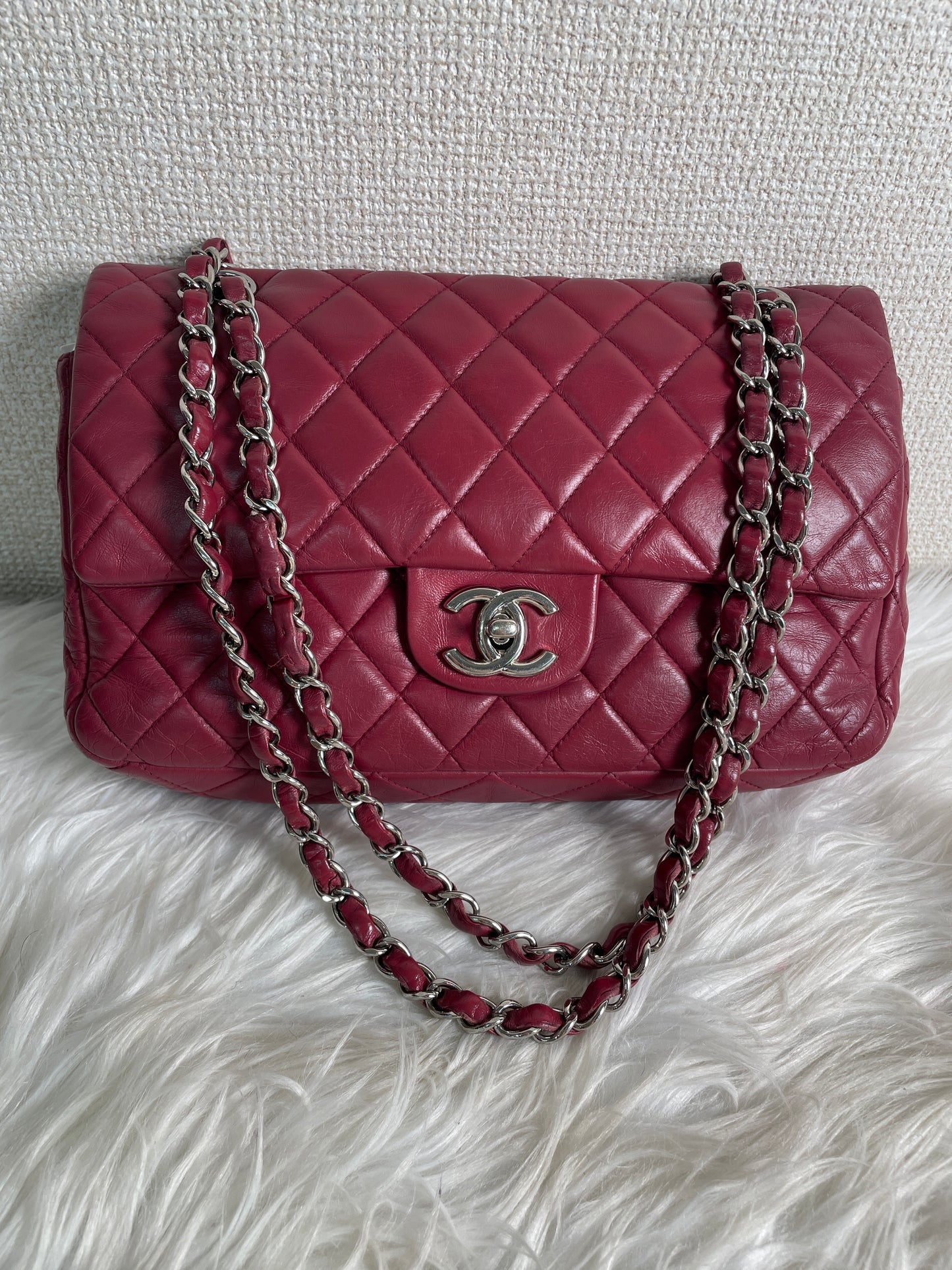 Chanel Pink Shoulder Bags A-16970