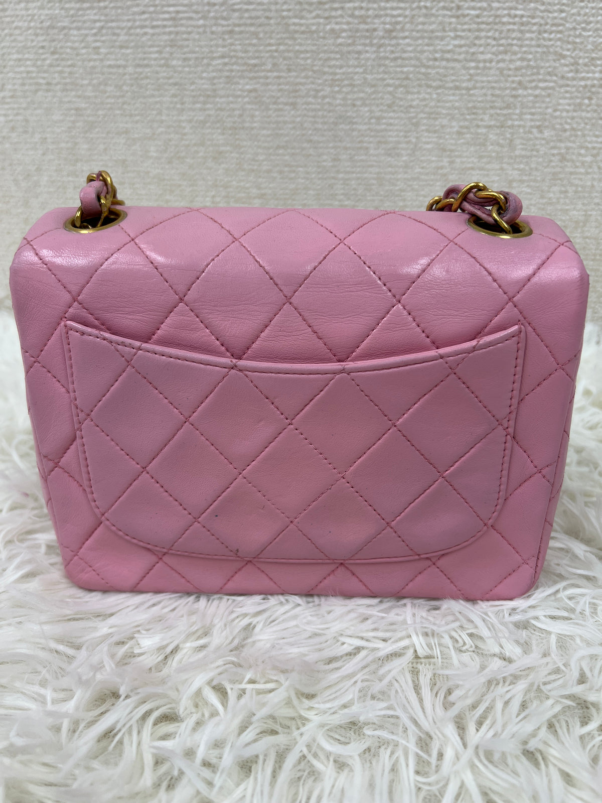 Chanel Pink Shoulder Bags A-16971