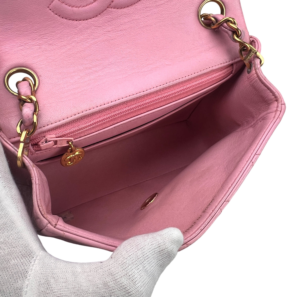 Chanel Pink Shoulder Bags A-16971