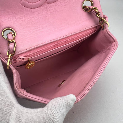 Chanel Pink Shoulder Bags A-16971