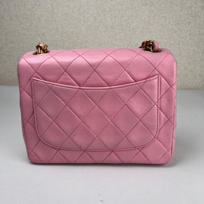 Chanel Pink Shoulder Bags A-16971