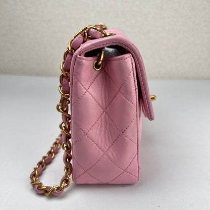 Chanel Pink Shoulder Bags A-16971