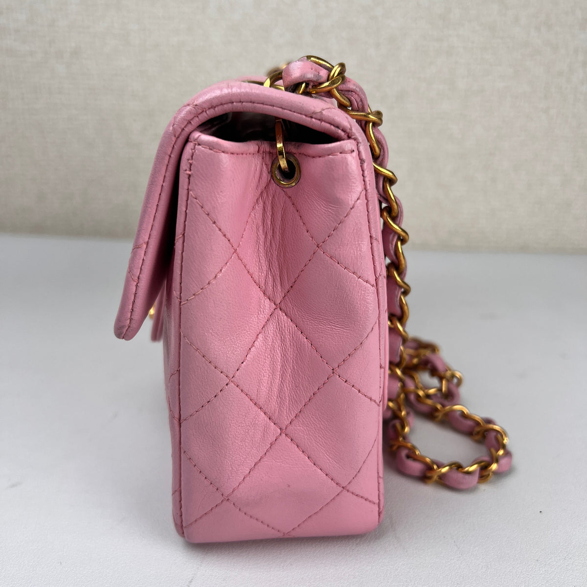 Chanel Pink Shoulder Bags A-16971