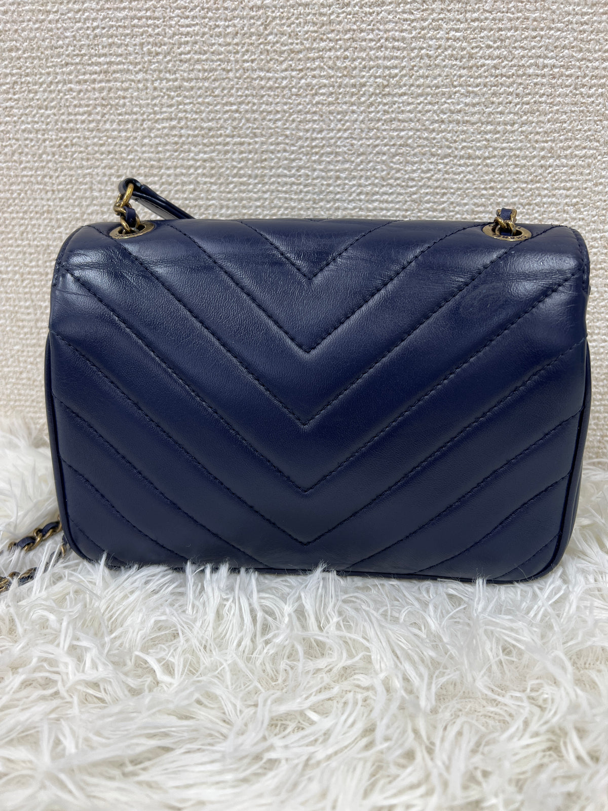 Chanel Navy Shoulder Bags A-16975