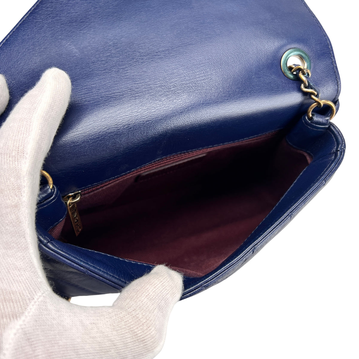 Chanel Navy Shoulder Bags A-16975