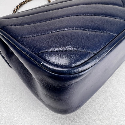 Chanel Navy Shoulder Bags A-16975