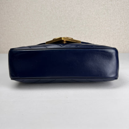Chanel Navy Shoulder Bags A-16975