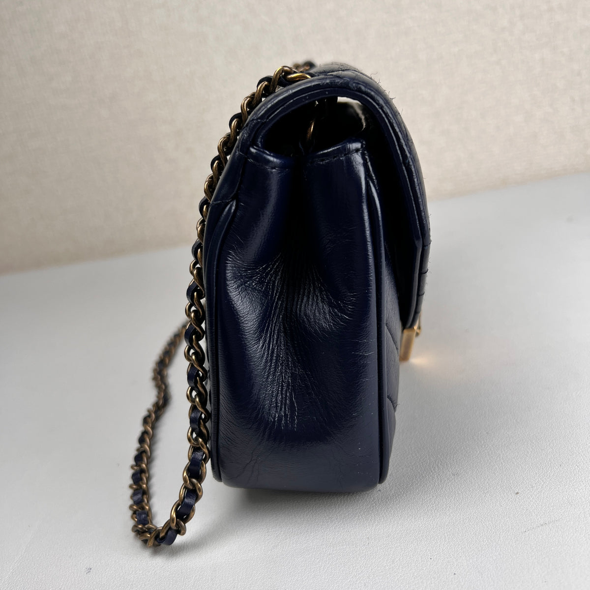 Chanel Navy Shoulder Bags A-16975