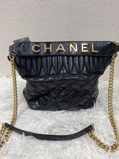 Chanel Black Shoulder Bags A-16977