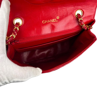 Chanel Red Shoulder Bags A-16991