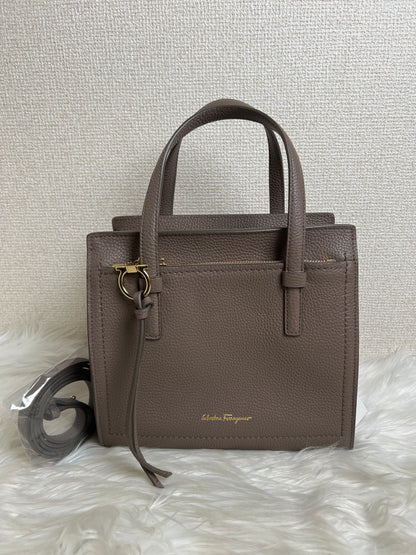 Ferragamo Beige Handle Bags A-16993