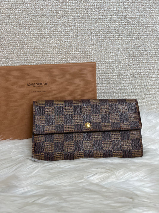Louis Vuitton Brown Wallets A-17007