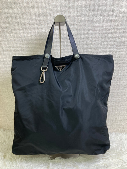 Prada Black Tote Bags A-17009