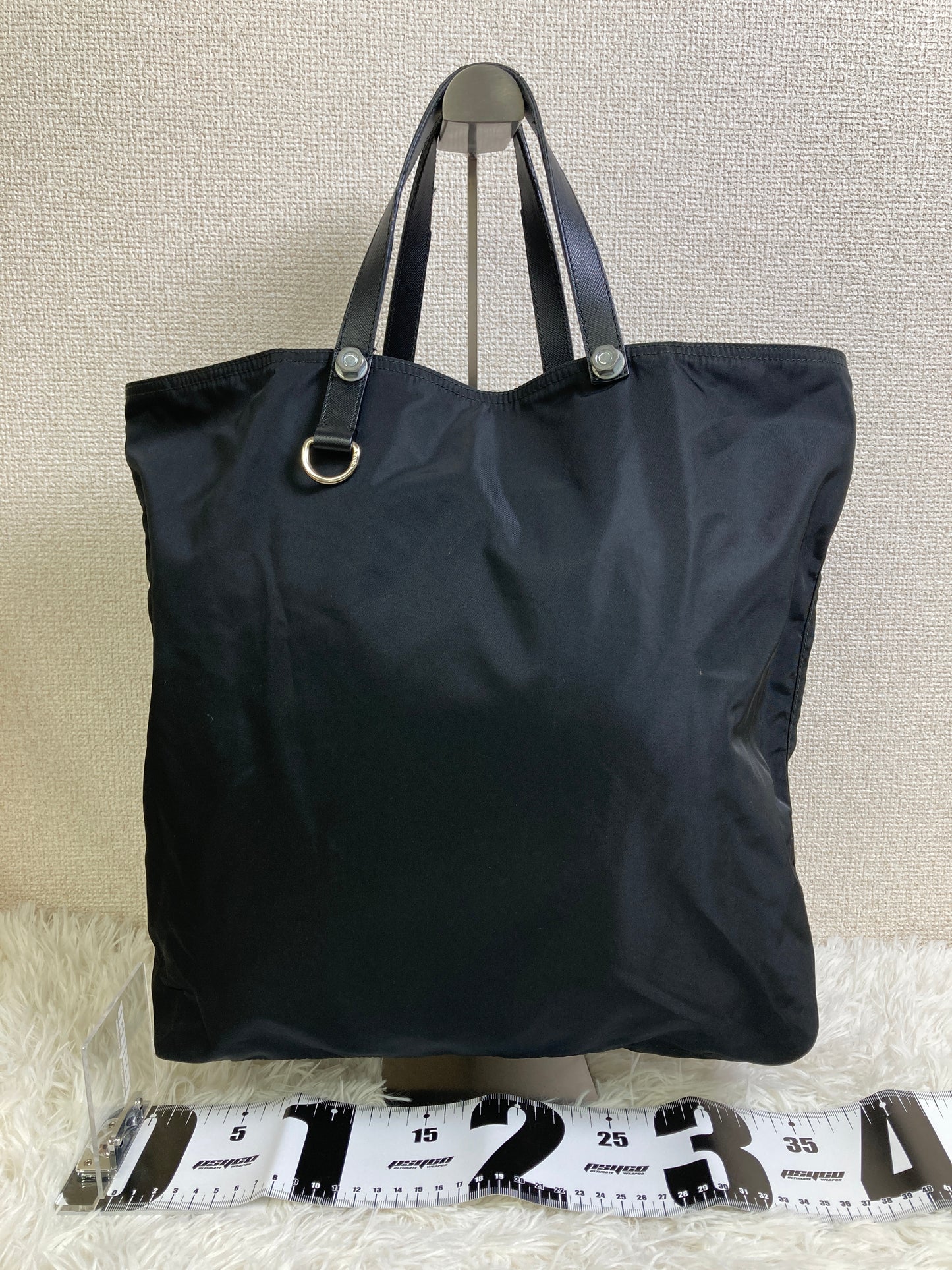 Prada Black Tote Bags A-17009