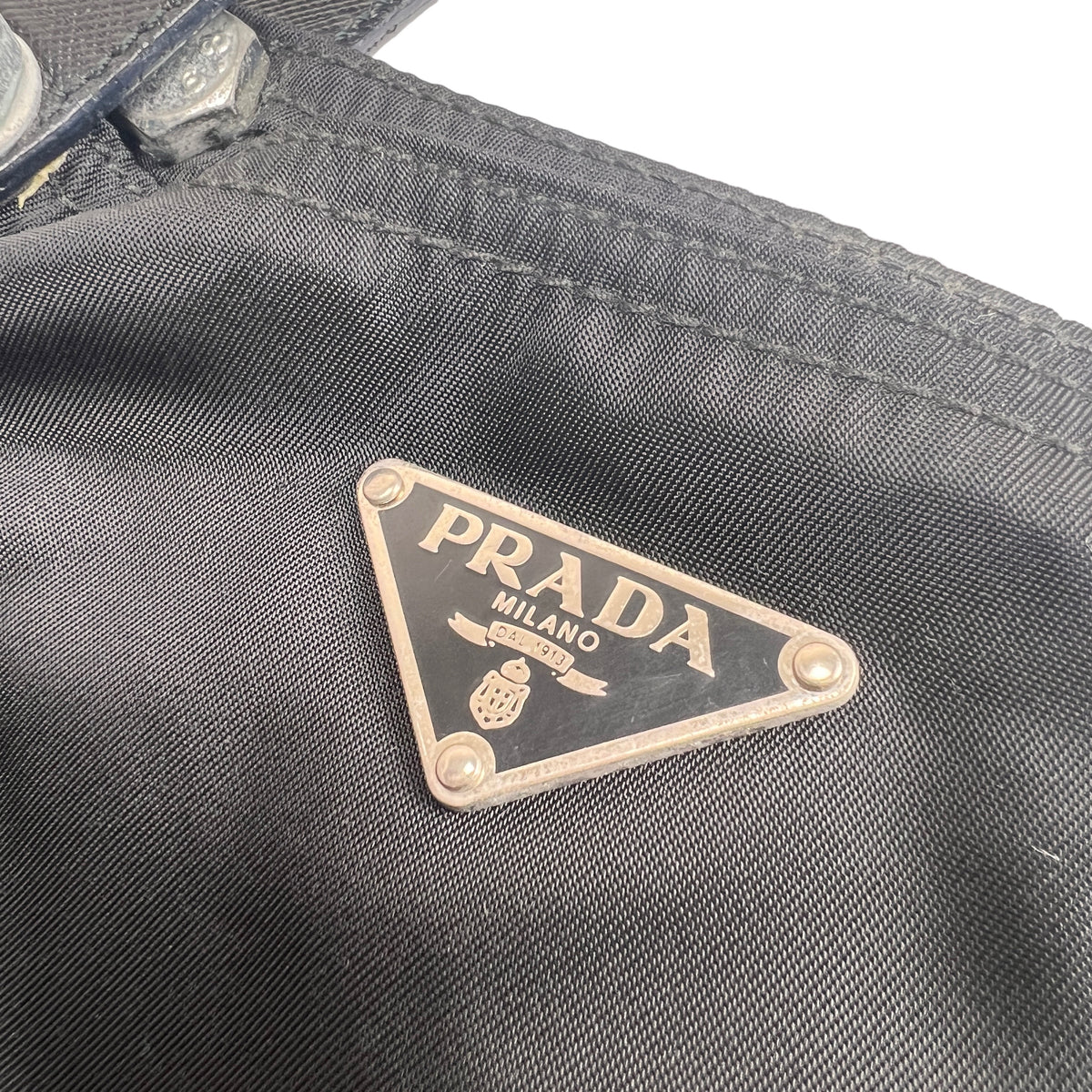 Prada Black Tote Bags A-17009