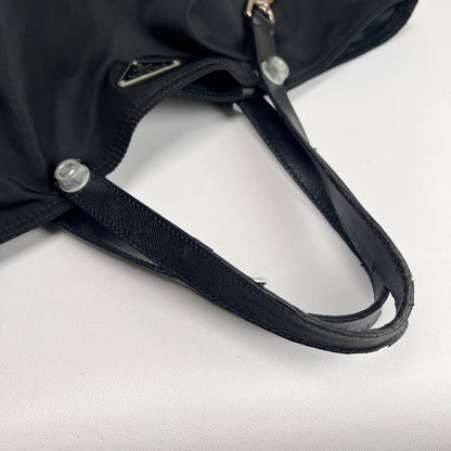 Prada Black Tote Bags A-17009