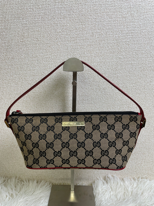 Gucci Beige Pouches A-17010