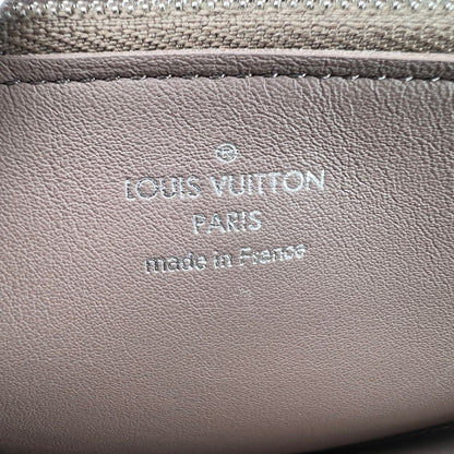 Louis Vuitton Pink Wallets A-17015