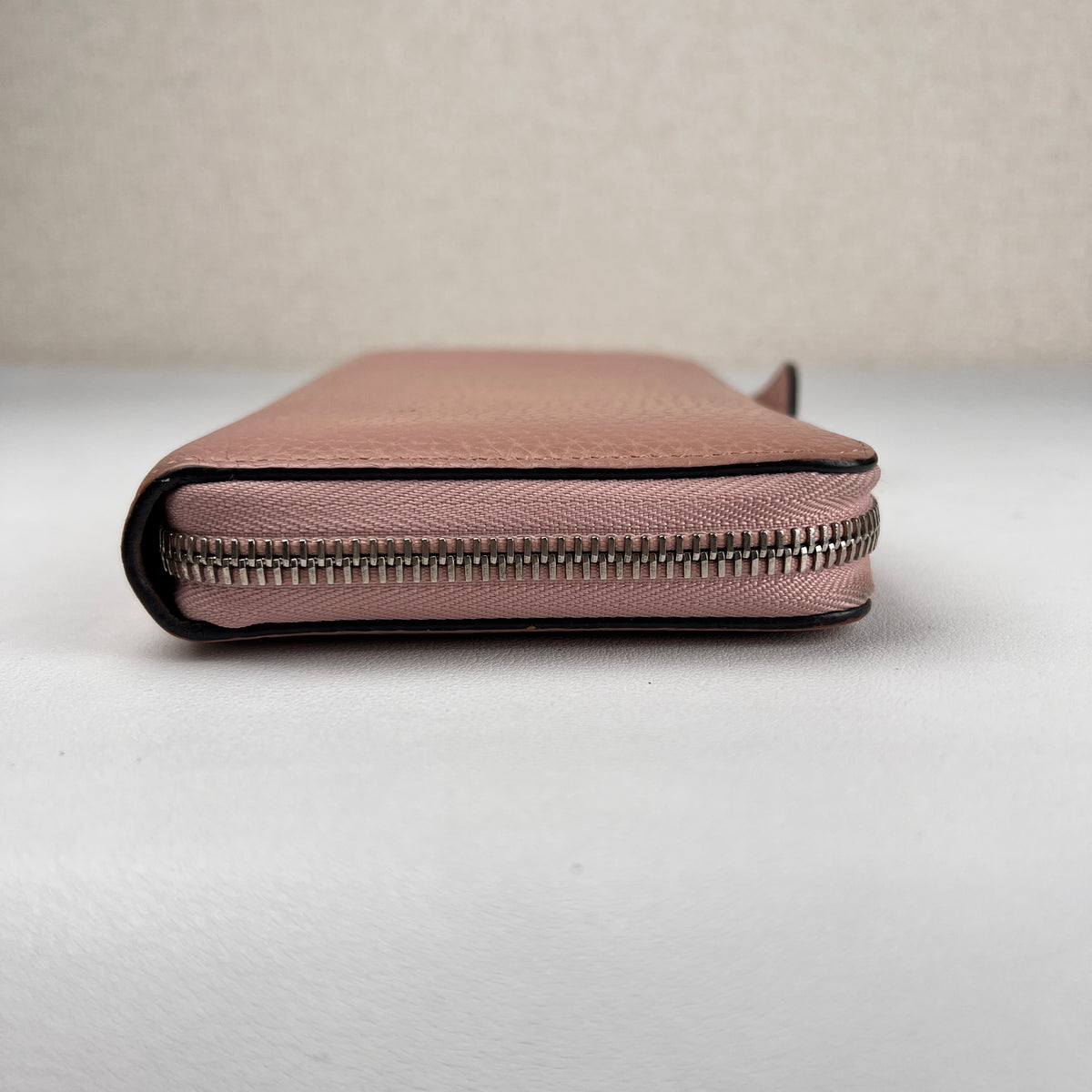 Louis Vuitton Pink Wallets A-17015