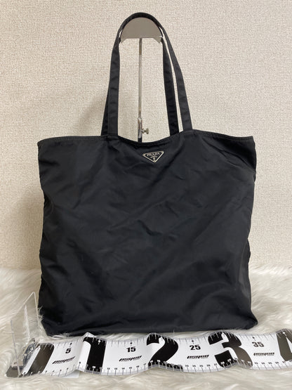 Prada Black Tote Bags A-17019