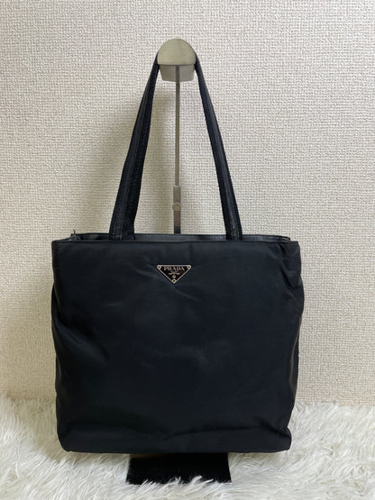 Prada Black Handle Bags A-17022