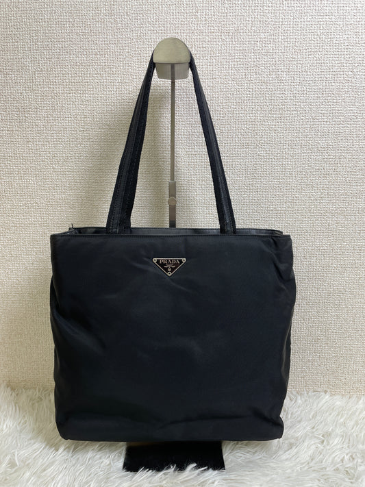 Prada Black Handle Bags A-17022