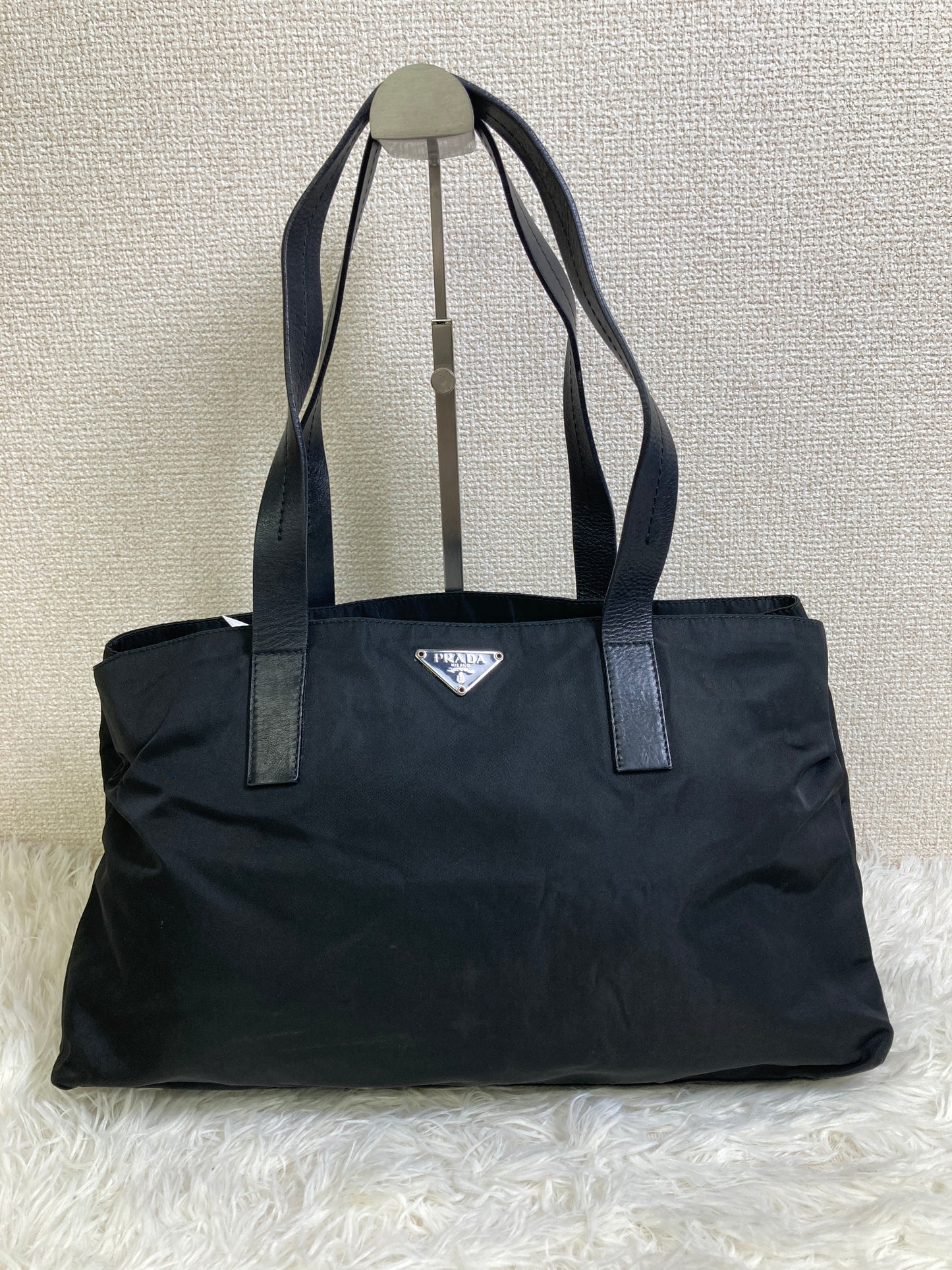Prada Black Handle Bags A-17026