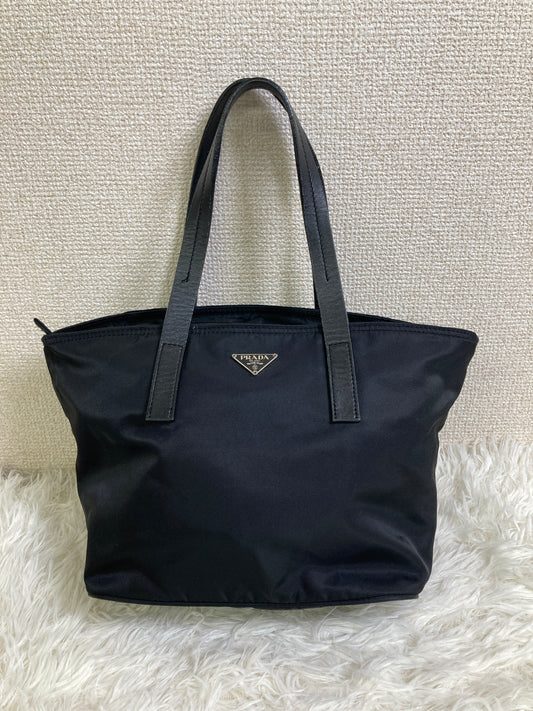 Prada Black Handle Bags A-17029