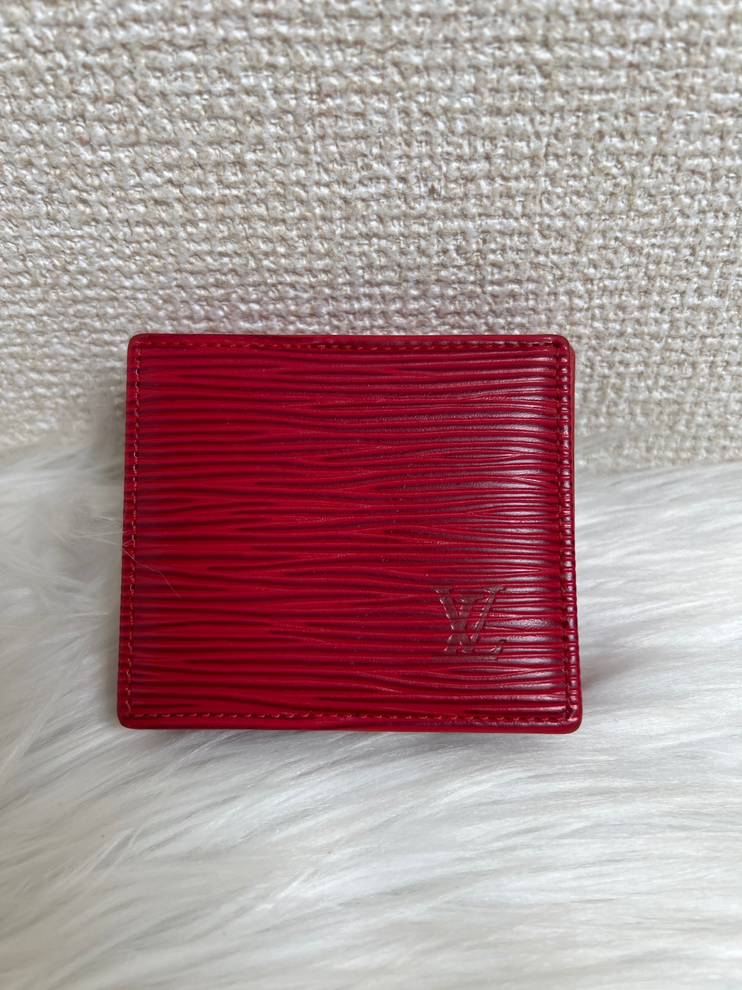 Louis Vuitton Red Wallets A-17040