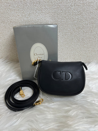 Dior Black Shoulder Bags A-17055
